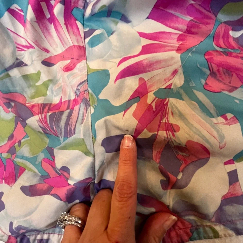 The North Face Girls Floral Print Athletic Shorts Size Medium 10 12 Pink Blue - Picture 4 of 6